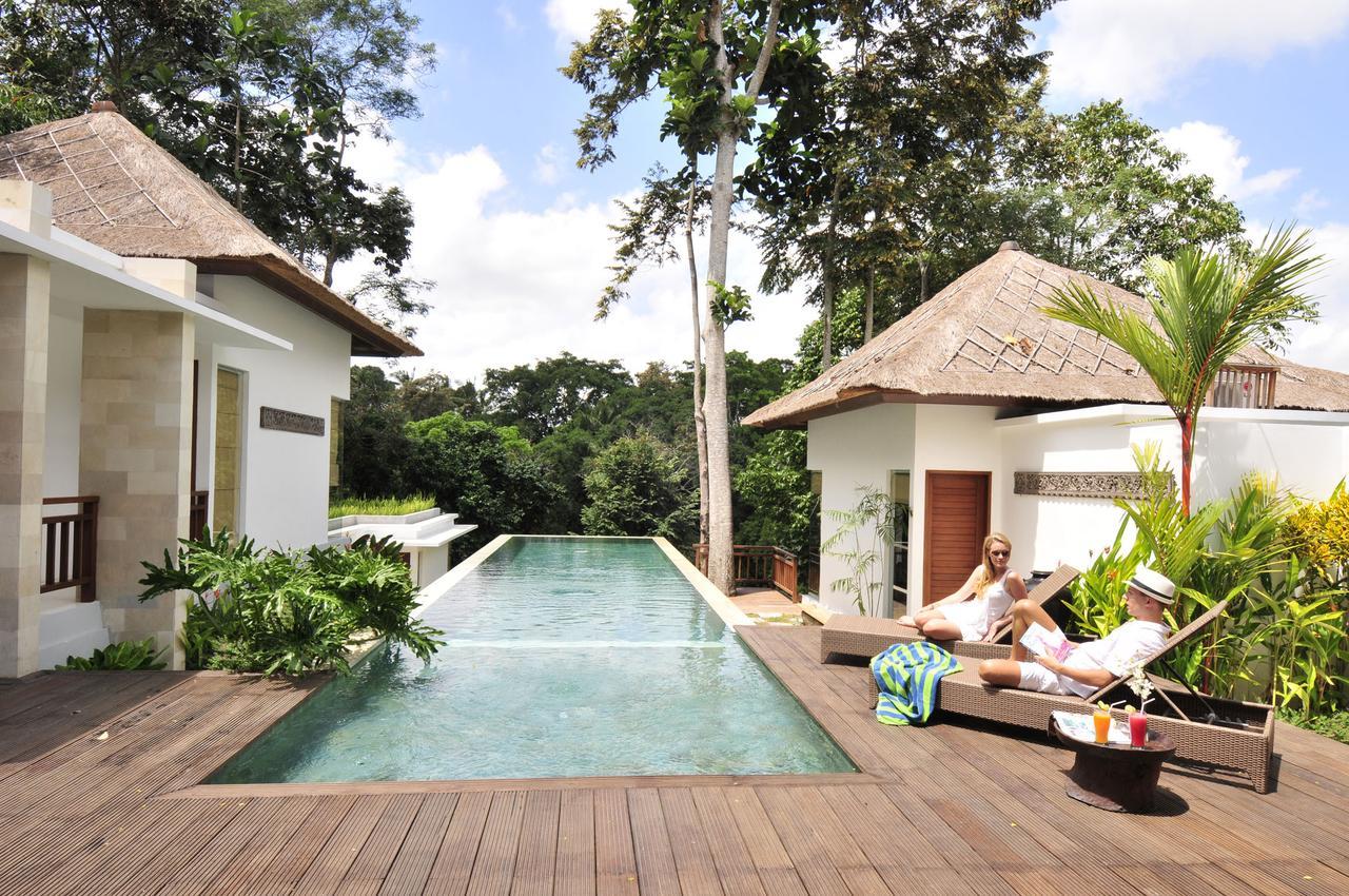 The Luku Villa Buwit Exterior photo