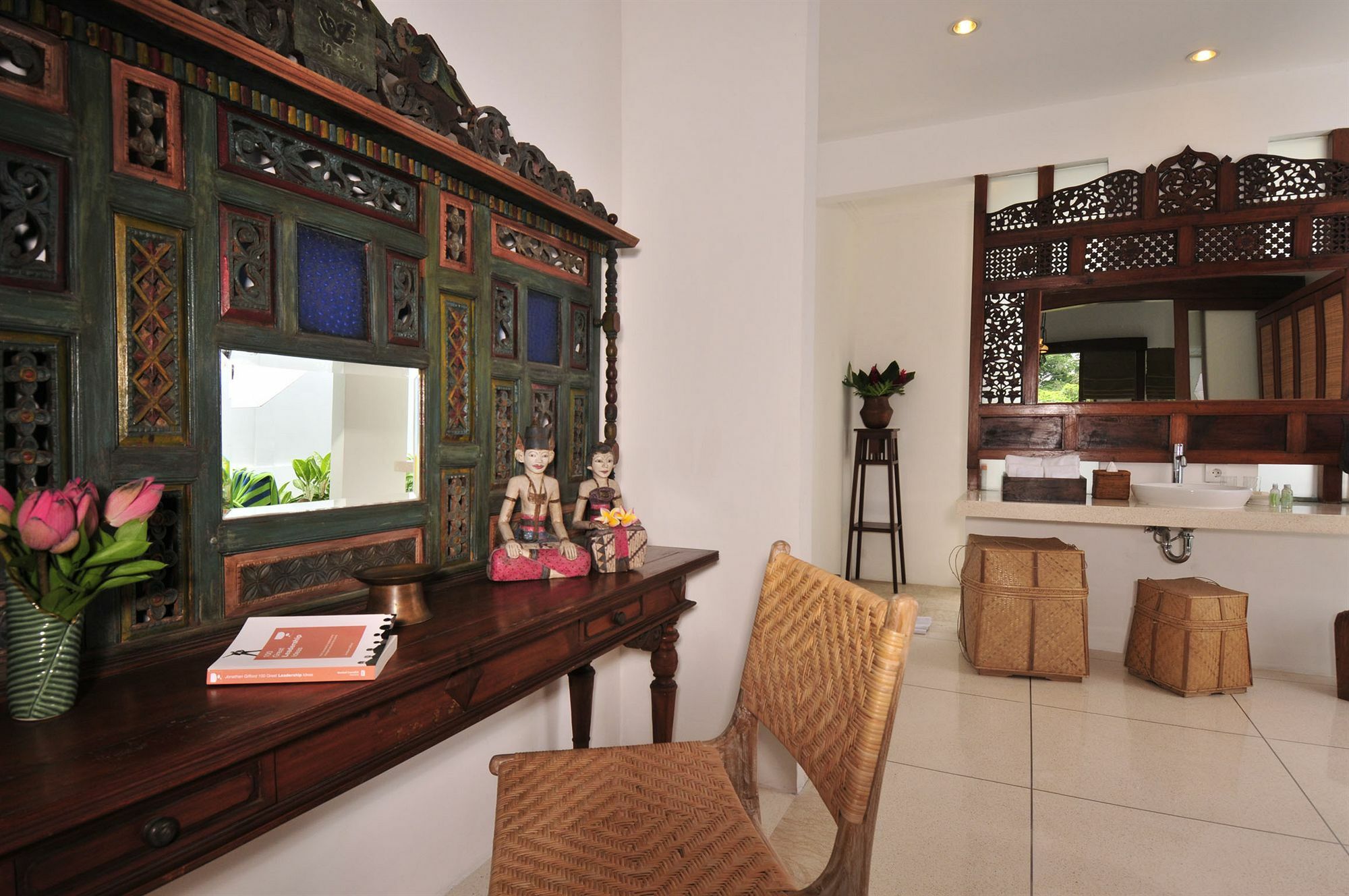 The Luku Villa Buwit Exterior photo