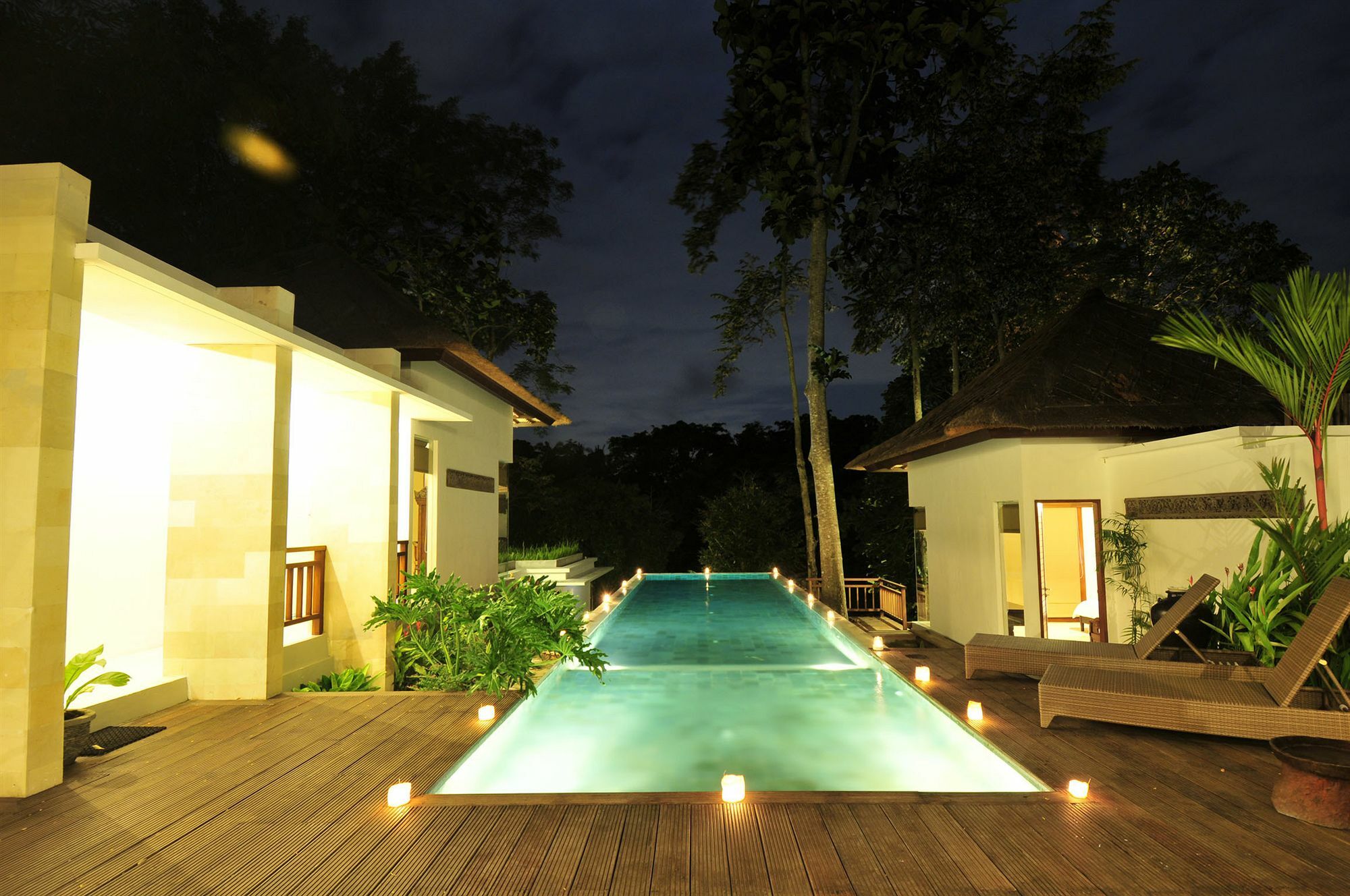The Luku Villa Buwit Exterior photo